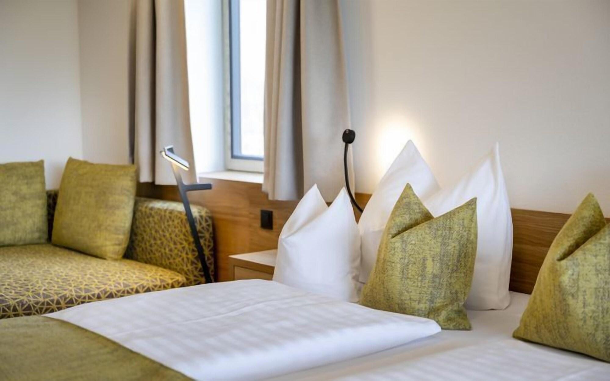 Gardenhotel Crystal Fügen Kültér fotó